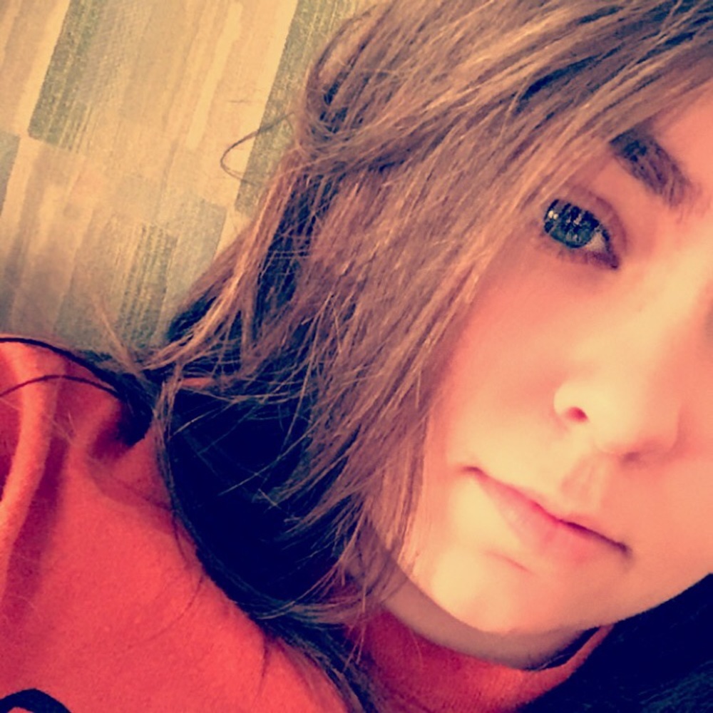 Meet your Posher, Cayla